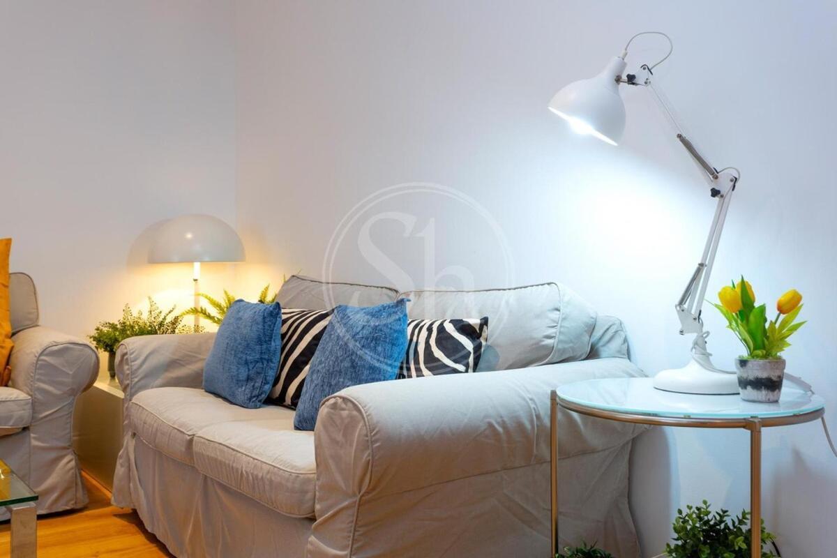Bonito Apartamento Cerca De La Sagrada Familia 바르셀로나 외부 사진